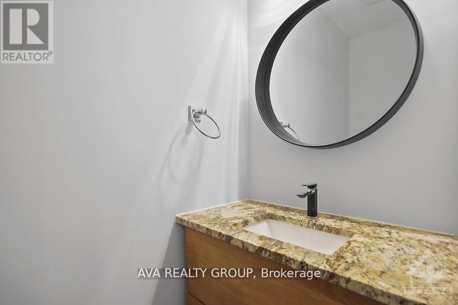 14 Gould Street, Ottawa, Ontario  K1Y 2P2 - Photo 8 - X12482497