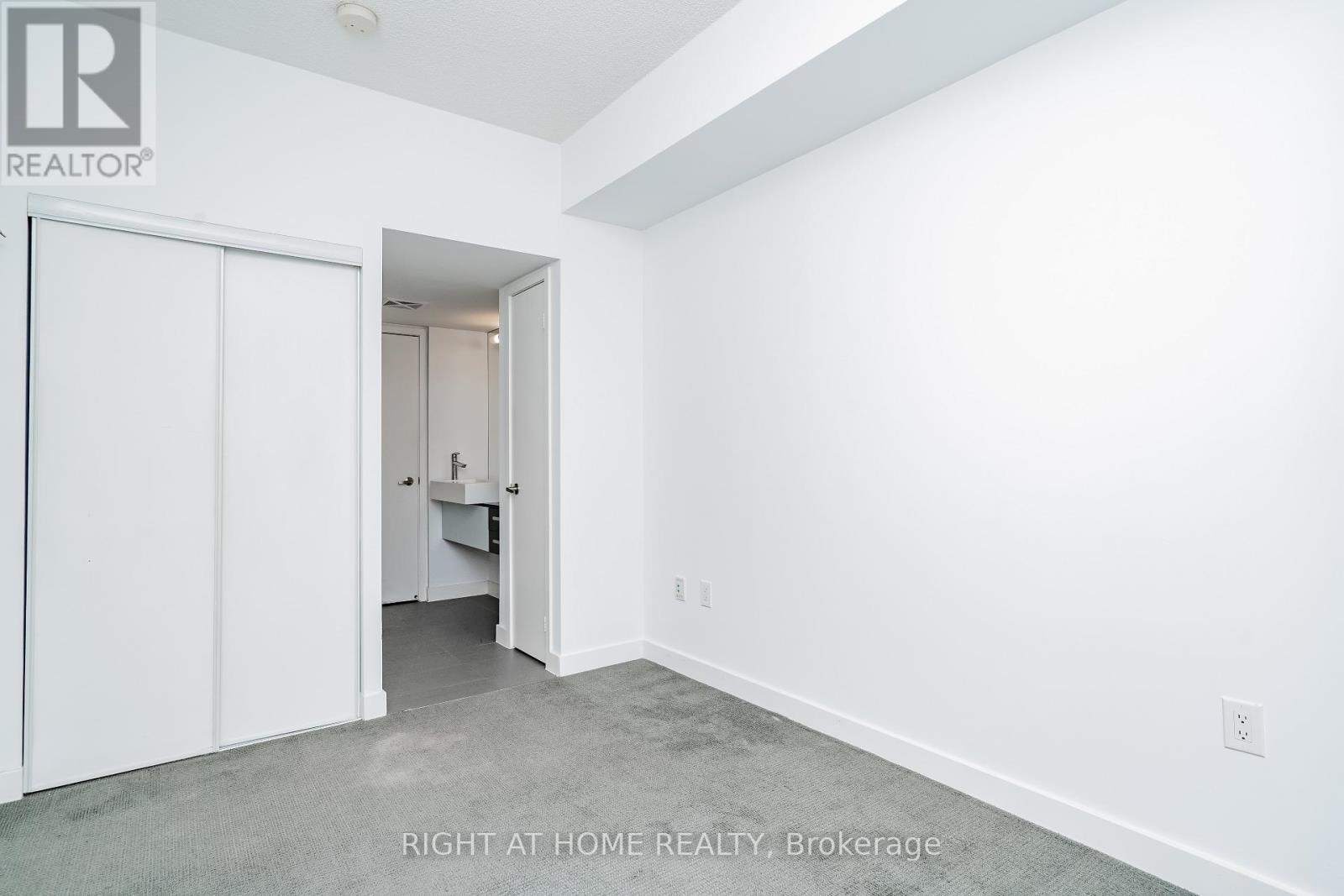 2509 - 38 Dan Leckie Way, Toronto, Ontario  M5V 2V6 - Photo 12 - C12480144