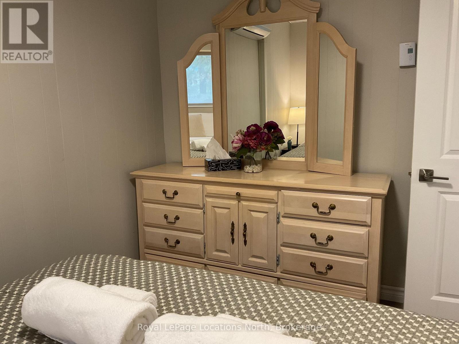 184 Dunkerron Avenue, Wasaga Beach, Ontario  L9Z 2G8 - Photo 26 - S12459071