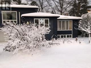 184 Dunkerron Avenue, Wasaga Beach, Ontario  L9Z 2G8 - Photo 5 - S12459071