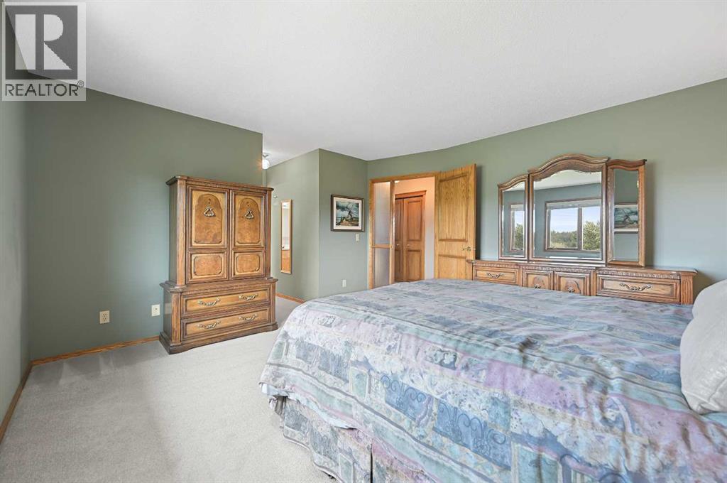 127 Douglasbank Court Se, Calgary, Alberta  T2Z 2C3 - Photo 19 - A2254677