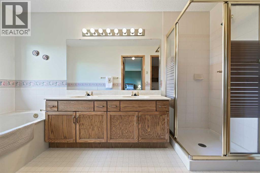 127 Douglasbank Court Se, Calgary, Alberta  T2Z 2C3 - Photo 20 - A2254677