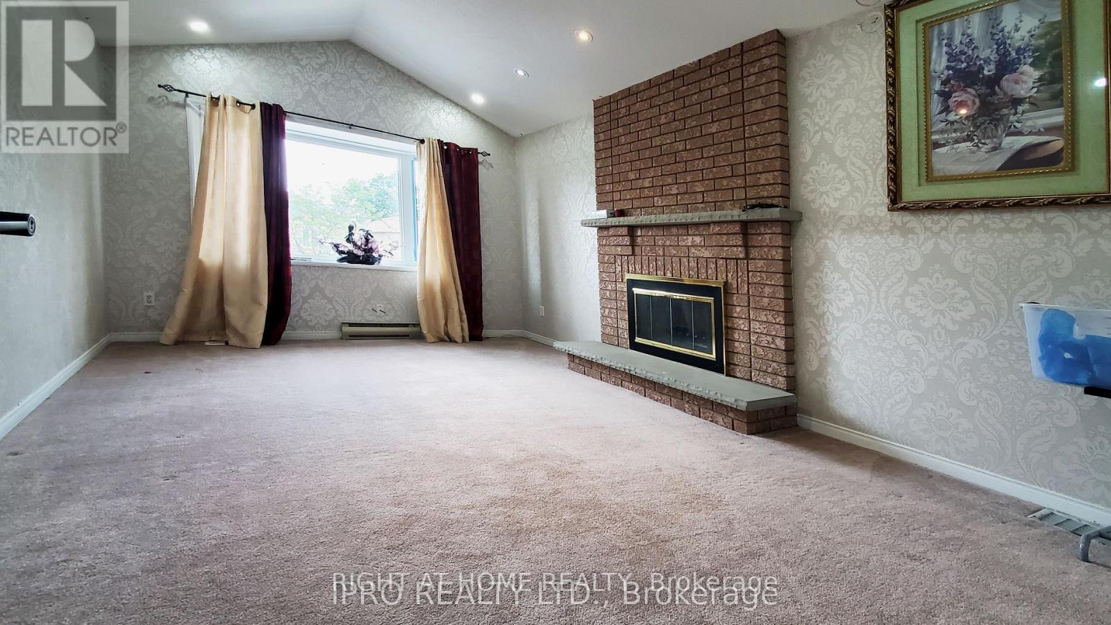 Main - 5060 Moulin Rouge Crescent, Mississauga, Ontario  L5V 1R4 - Photo 13 - W12482507