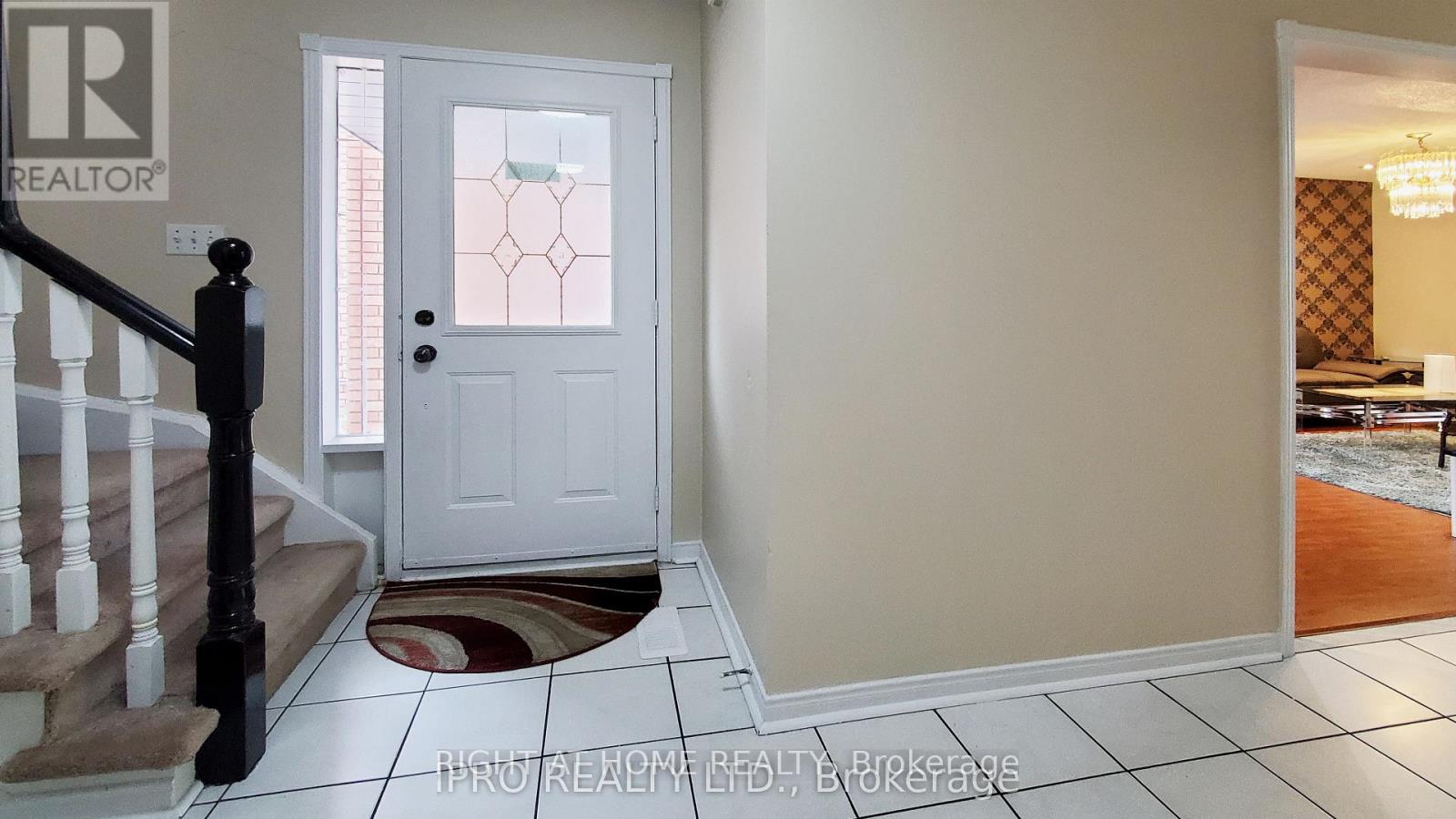 Main - 5060 Moulin Rouge Crescent, Mississauga, Ontario  L5V 1R4 - Photo 3 - W12482507