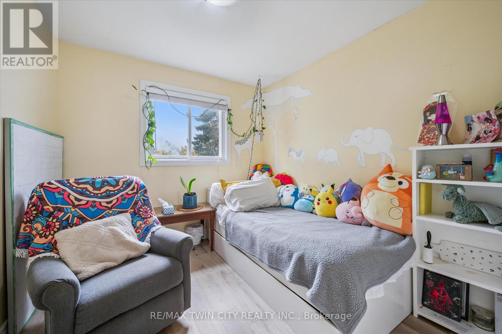 26 Nora Court, Cambridge, Ontario  N3C 3N1 - Photo 13 - X12482505