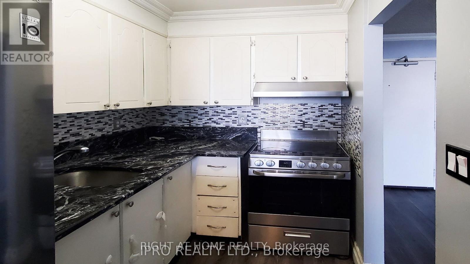 3201 - 150 Charlton Avenue E, Hamilton, Ontario  L8N 3X3 - Photo 10 - X12482509