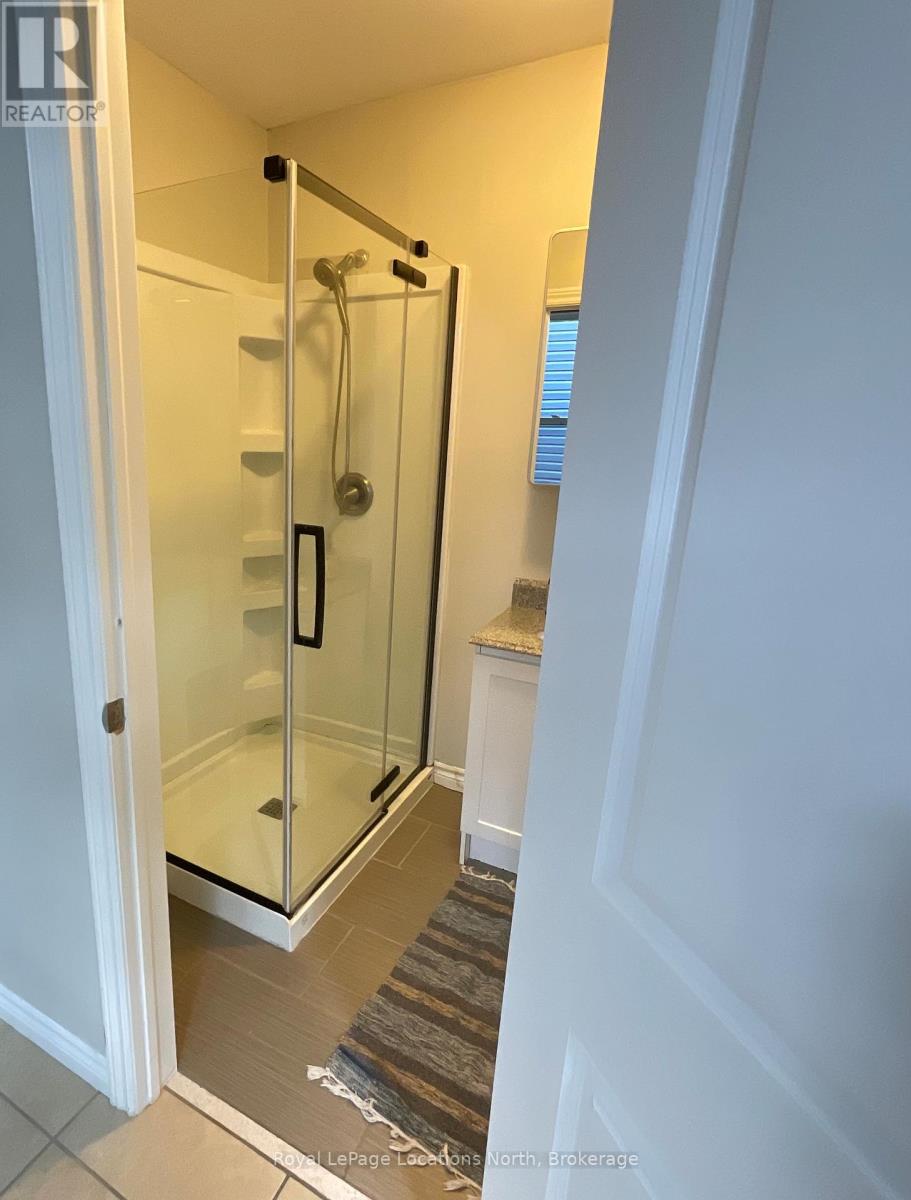 184 Dunkerron Avenue, Wasaga Beach, Ontario  L9Z 2G8 - Photo 36 - S12459071