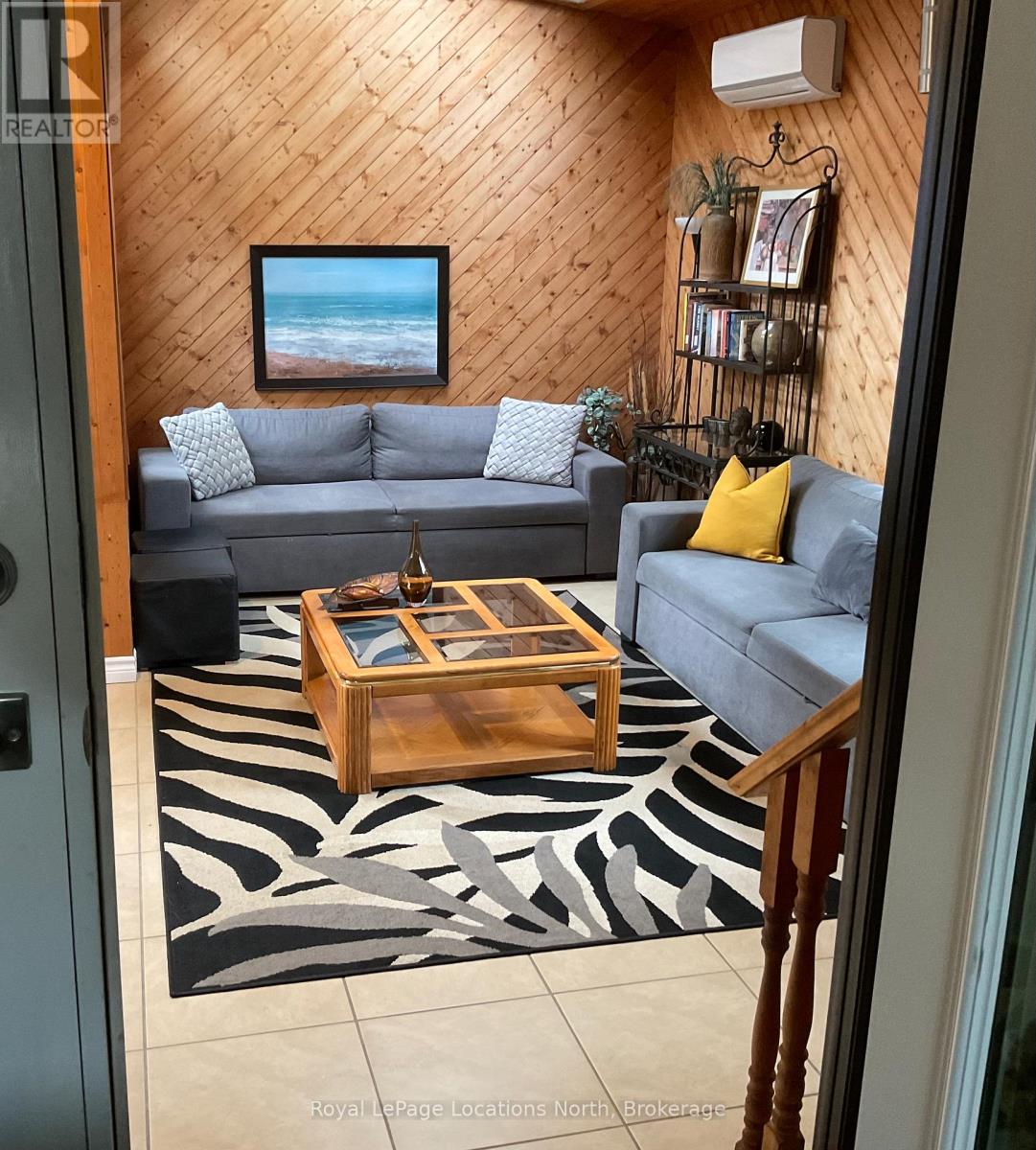 184 Dunkerron Avenue, Wasaga Beach, Ontario  L9Z 2G8 - Photo 29 - S12459071