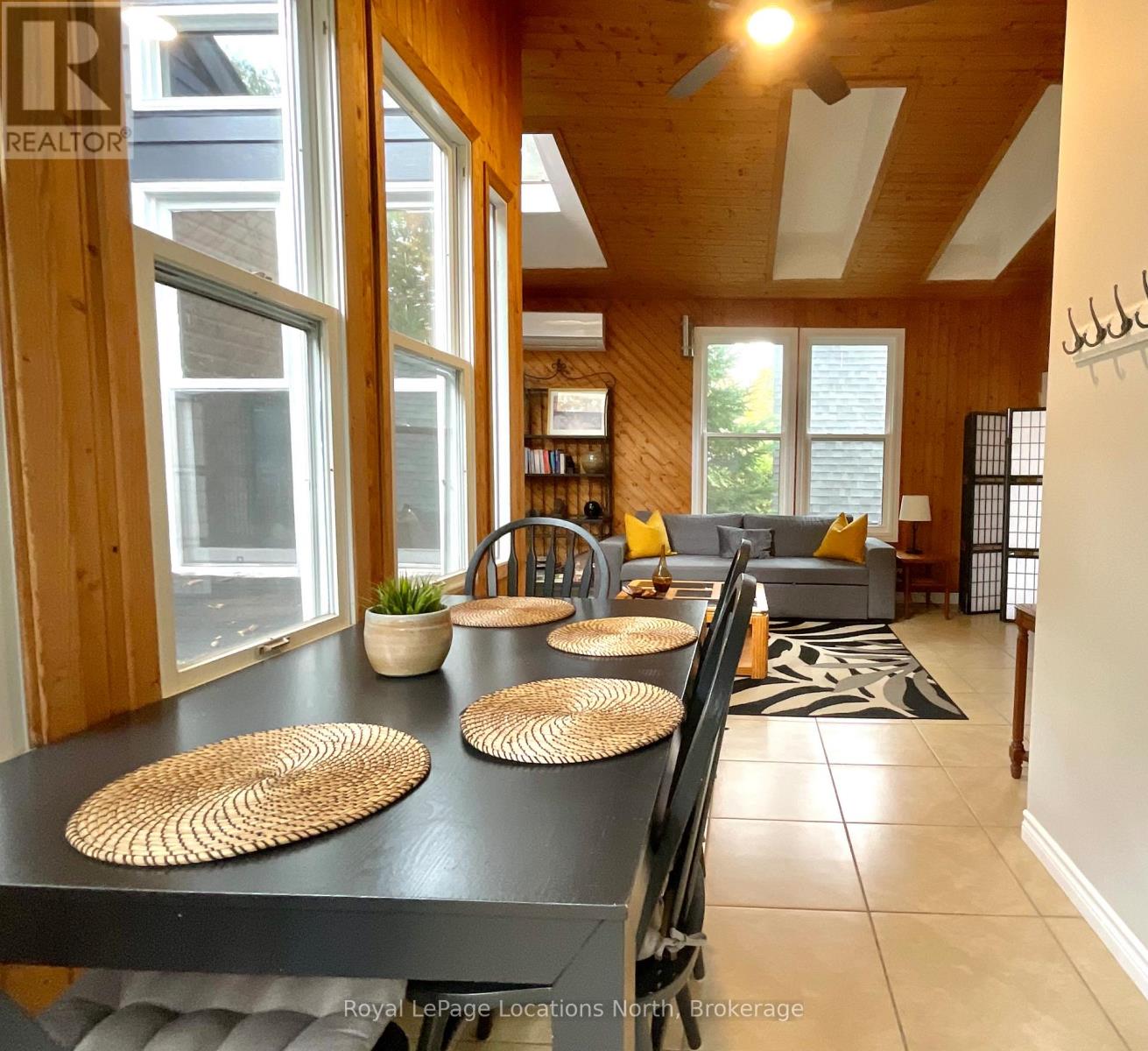 184 Dunkerron Avenue, Wasaga Beach, Ontario  L9Z 2G8 - Photo 32 - S12459071