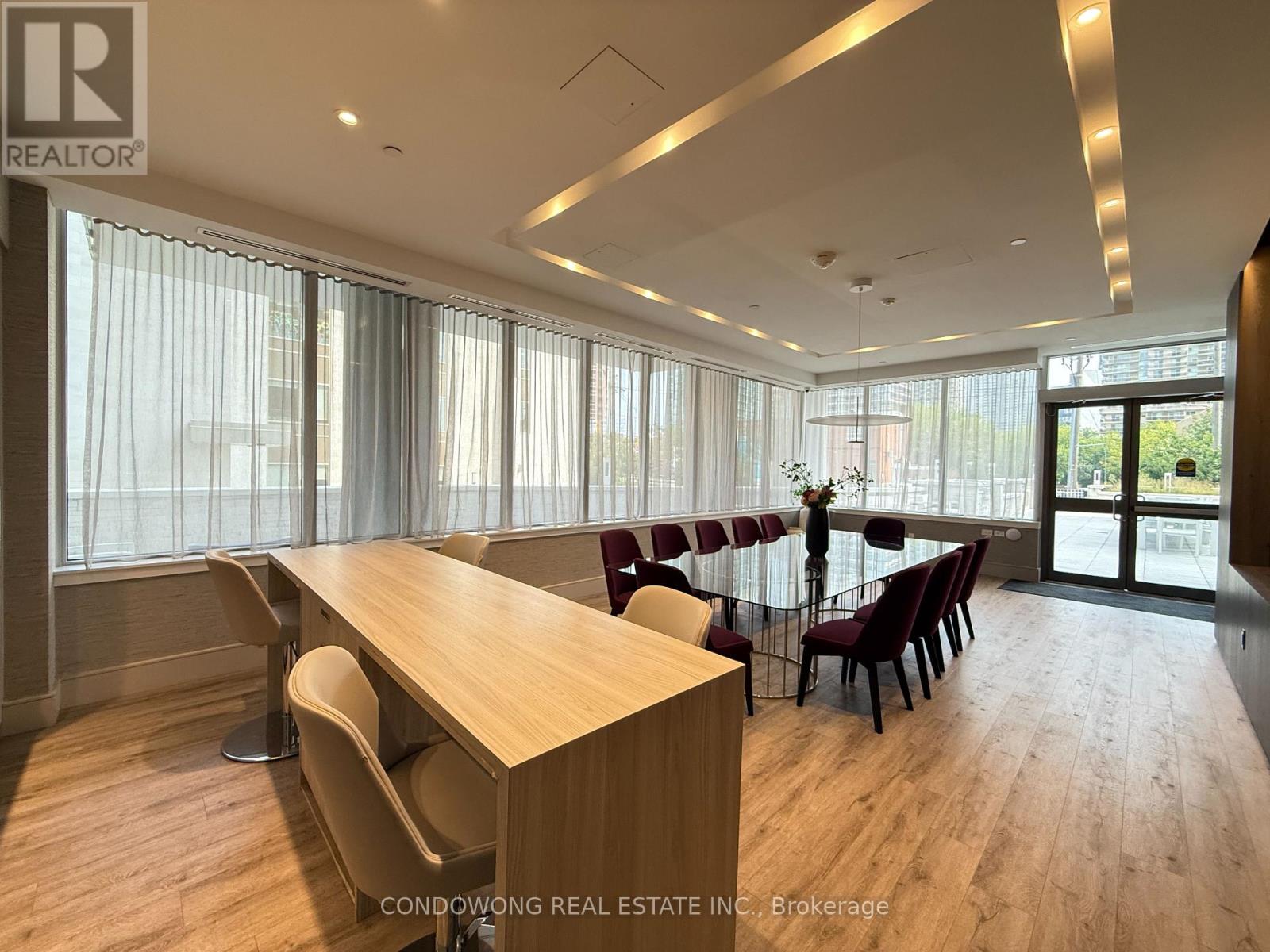 715 - 75 Canterbury Place, Toronto, Ontario  M2N 0L2 - Photo 18 - C12482515