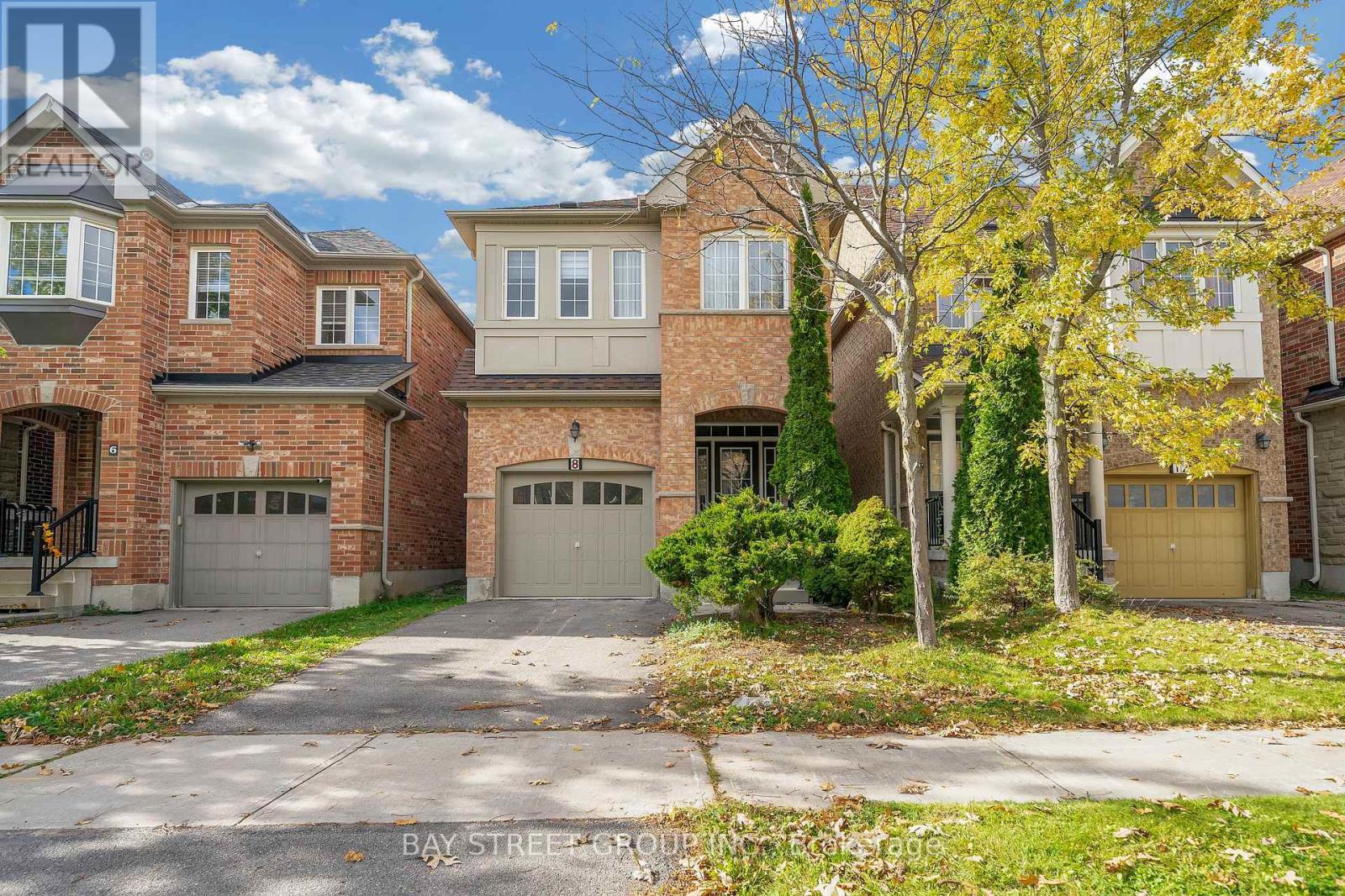 8 CARRIER CRESCENT, Vaughan, Ontario