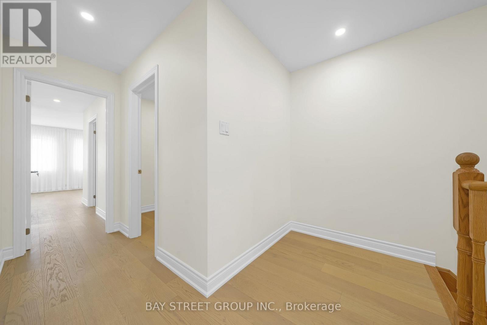 8 Carrier Crescent, Vaughan, Ontario  L6A 0T9 - Photo 16 - N12482511