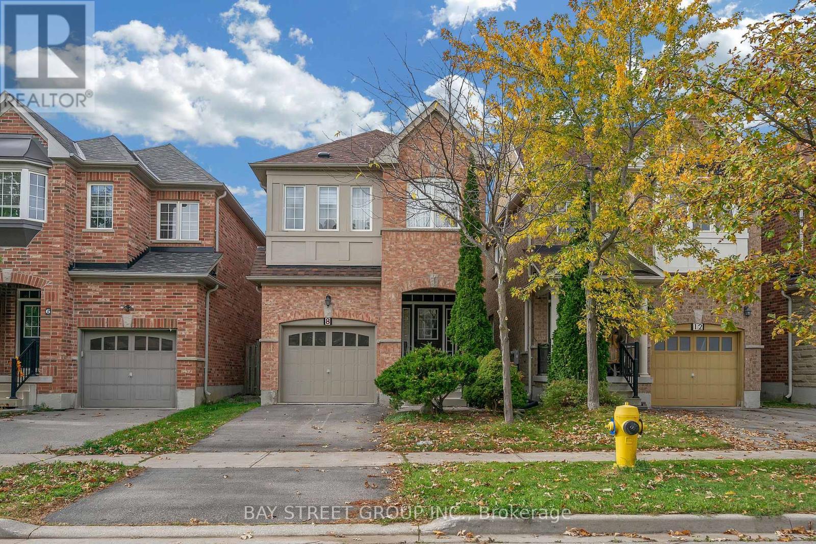 8 Carrier Crescent, Vaughan, Ontario  L6A 0T9 - Photo 2 - N12482511