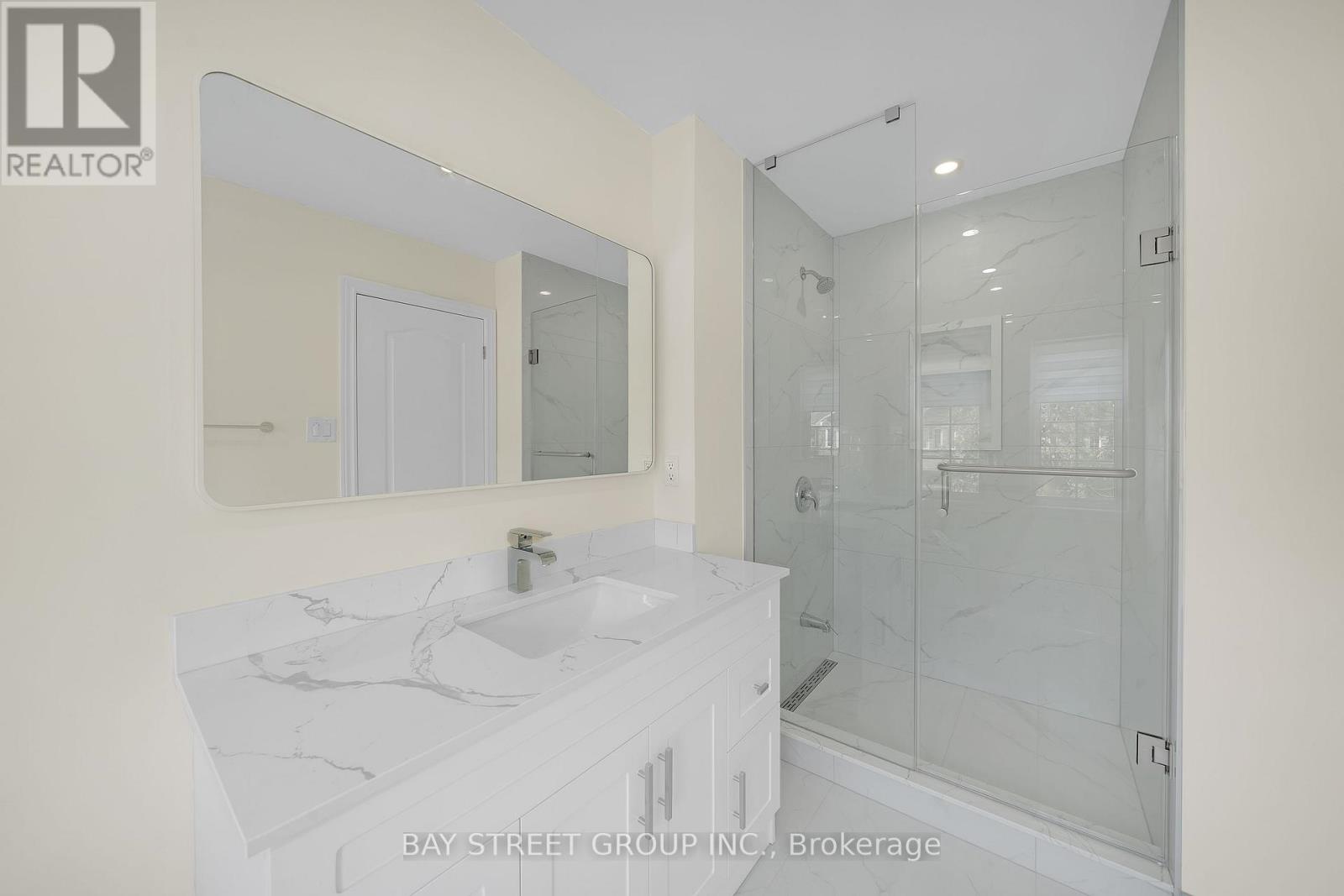 8 Carrier Crescent, Vaughan, Ontario  L6A 0T9 - Photo 28 - N12482511