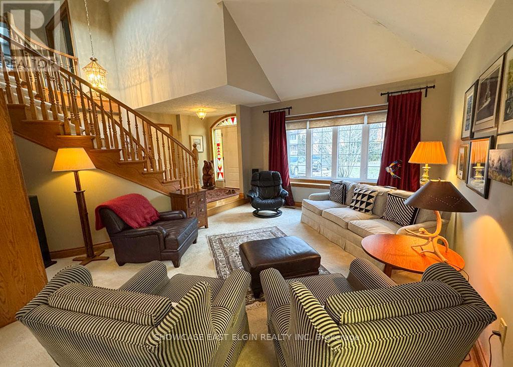 28 Sinclair Crescent, Aylmer, Ontario  N5H 3B7 - Photo 5 - X12482518
