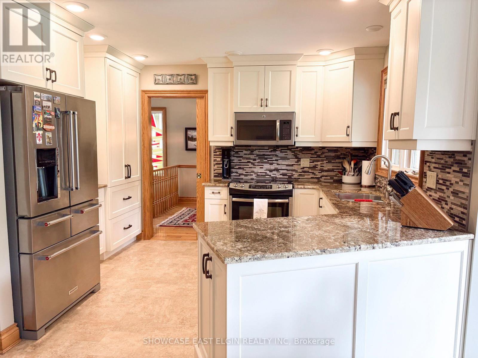 28 Sinclair Crescent, Aylmer, Ontario  N5H 3B7 - Photo 9 - X12482518