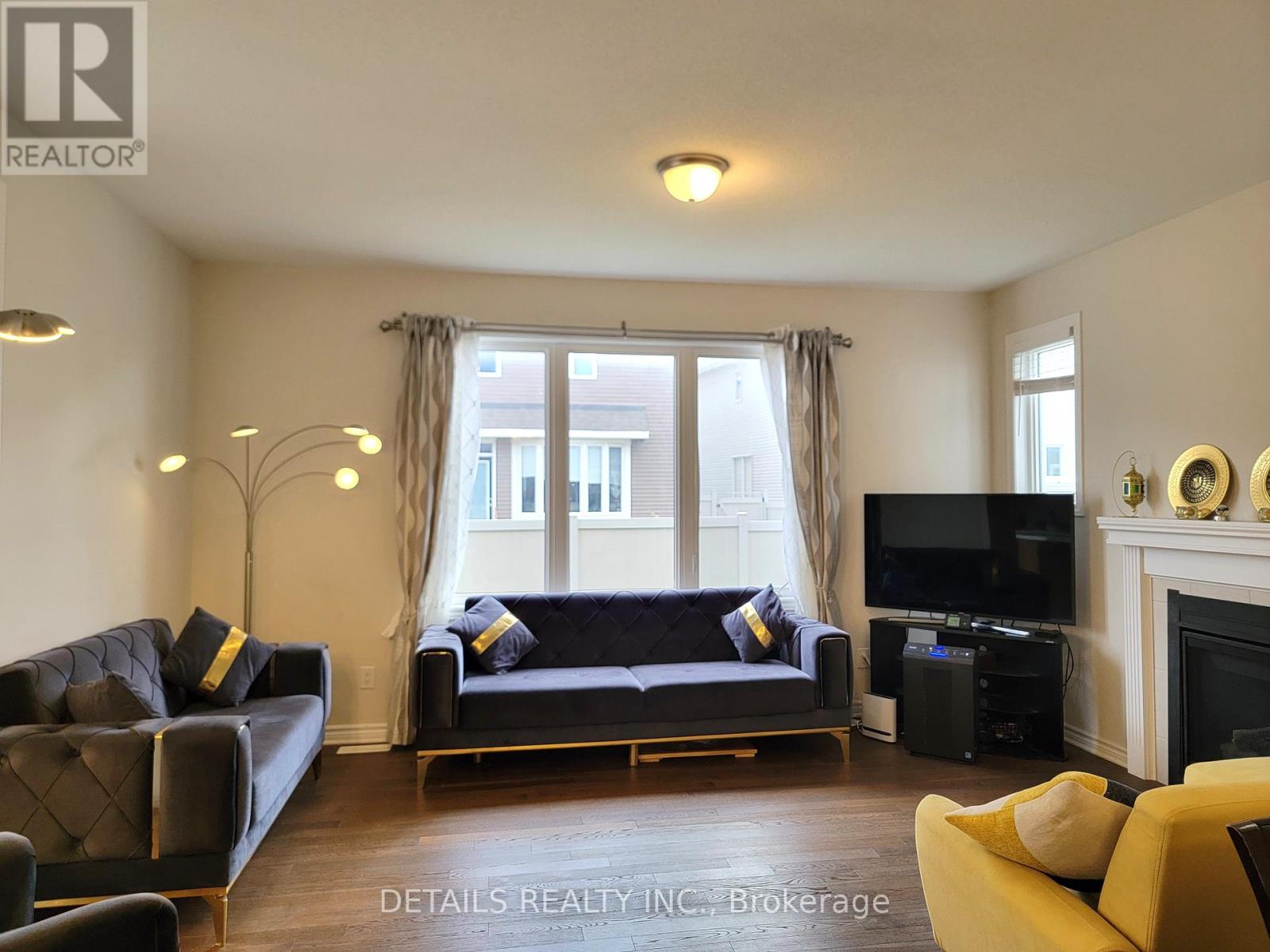 180 Cranesbill Road, Ottawa, Ontario  K2V 0J5 - Photo 4 - X12482527