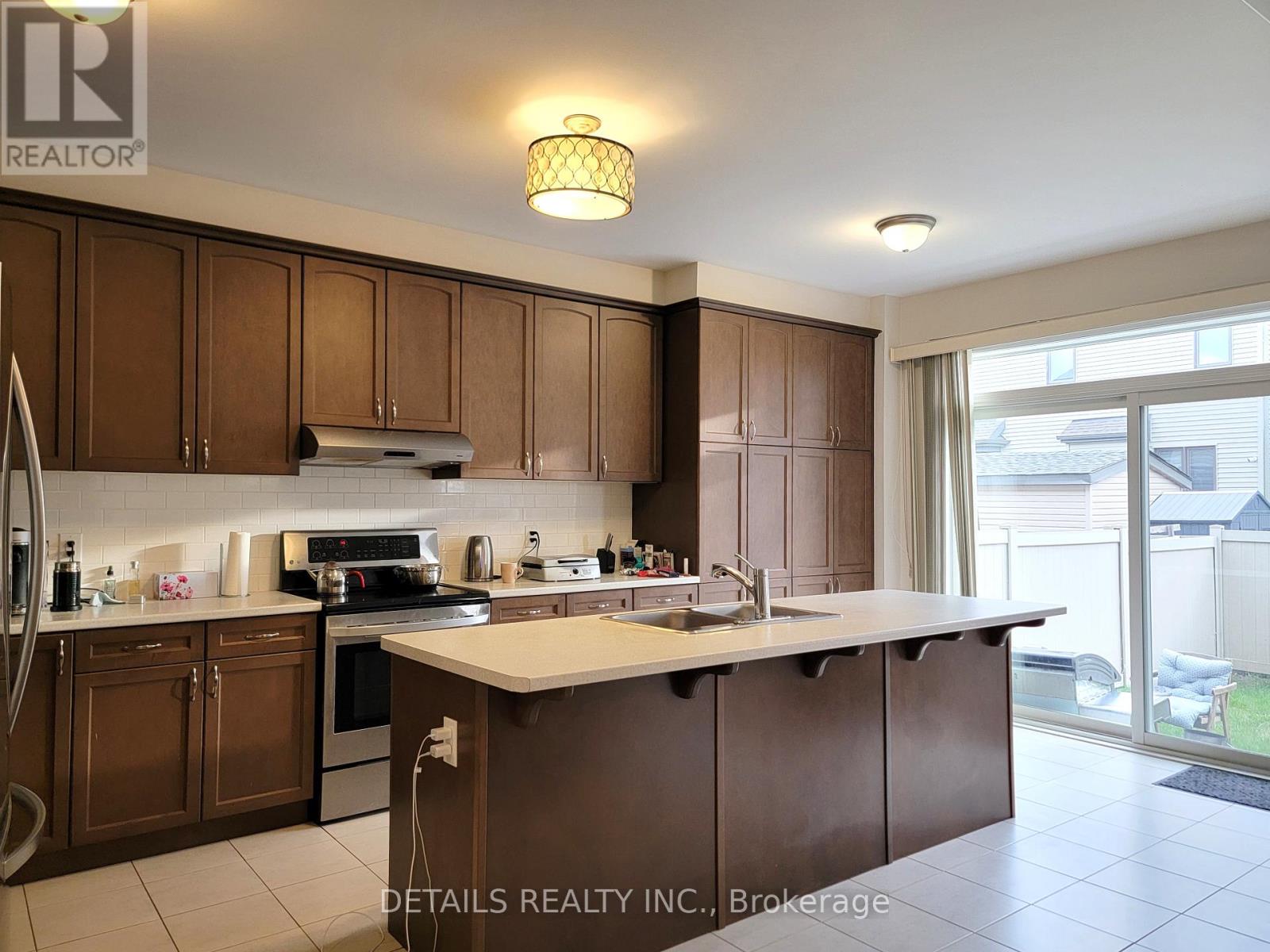 180 Cranesbill Road, Ottawa, Ontario  K2V 0J5 - Photo 7 - X12482527