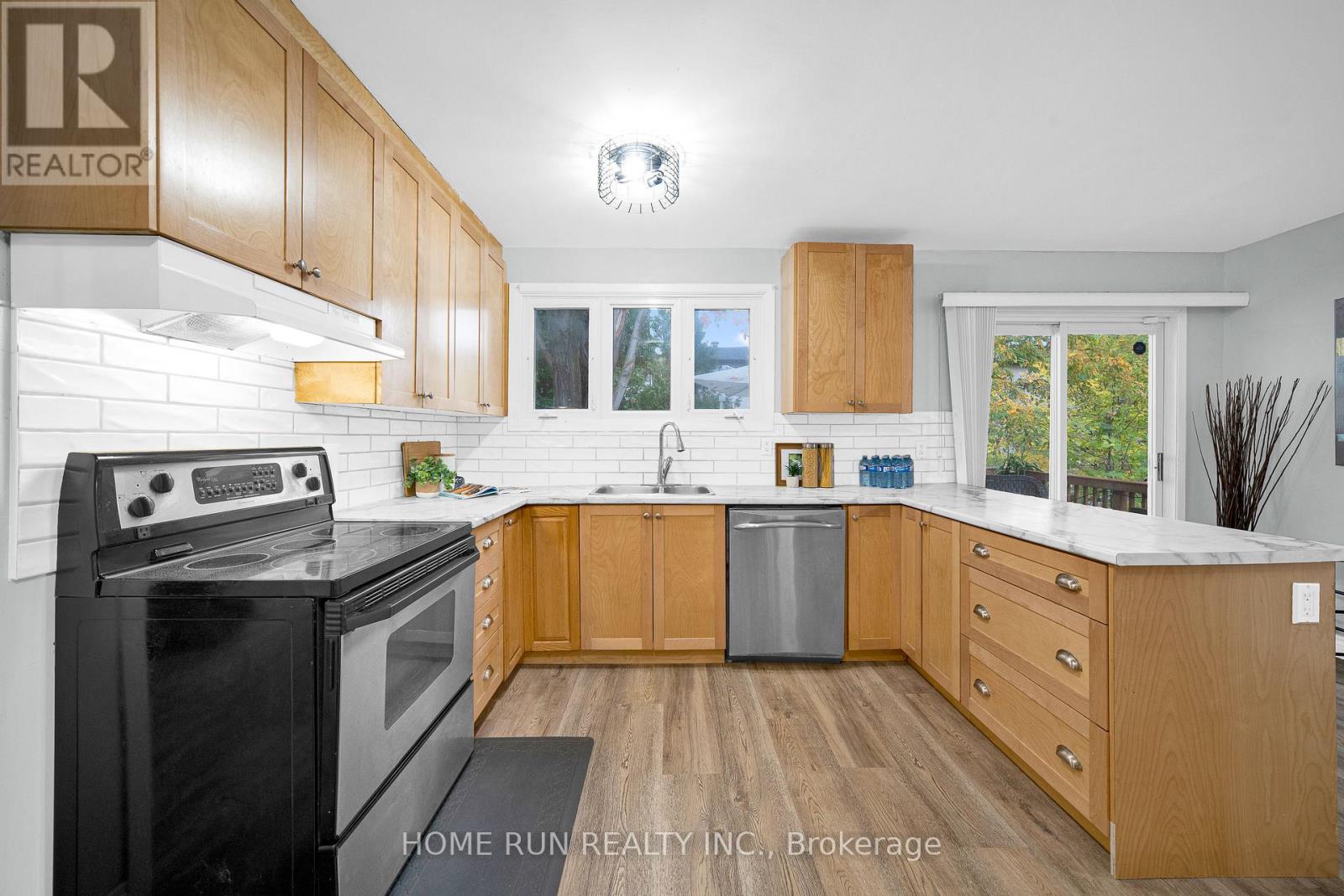 29 Cymbeline Drive, Ottawa, Ontario  K2H 7X9 - Photo 21 - X12482532