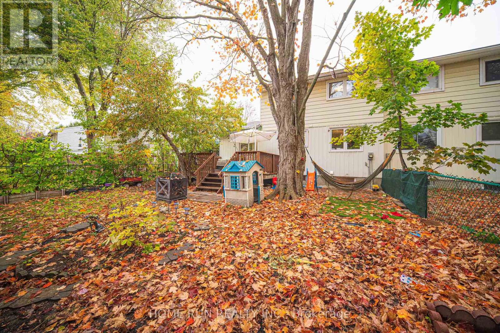 29 Cymbeline Drive, Ottawa, Ontario  K2H 7X9 - Photo 5 - X12482532