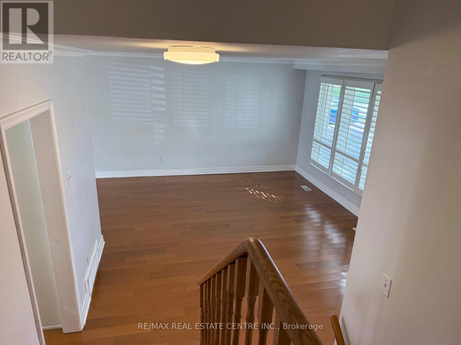 1377 Sheldon Avenue, Oakville, Ontario  L6L 2P9 - Photo 19 - W12481042