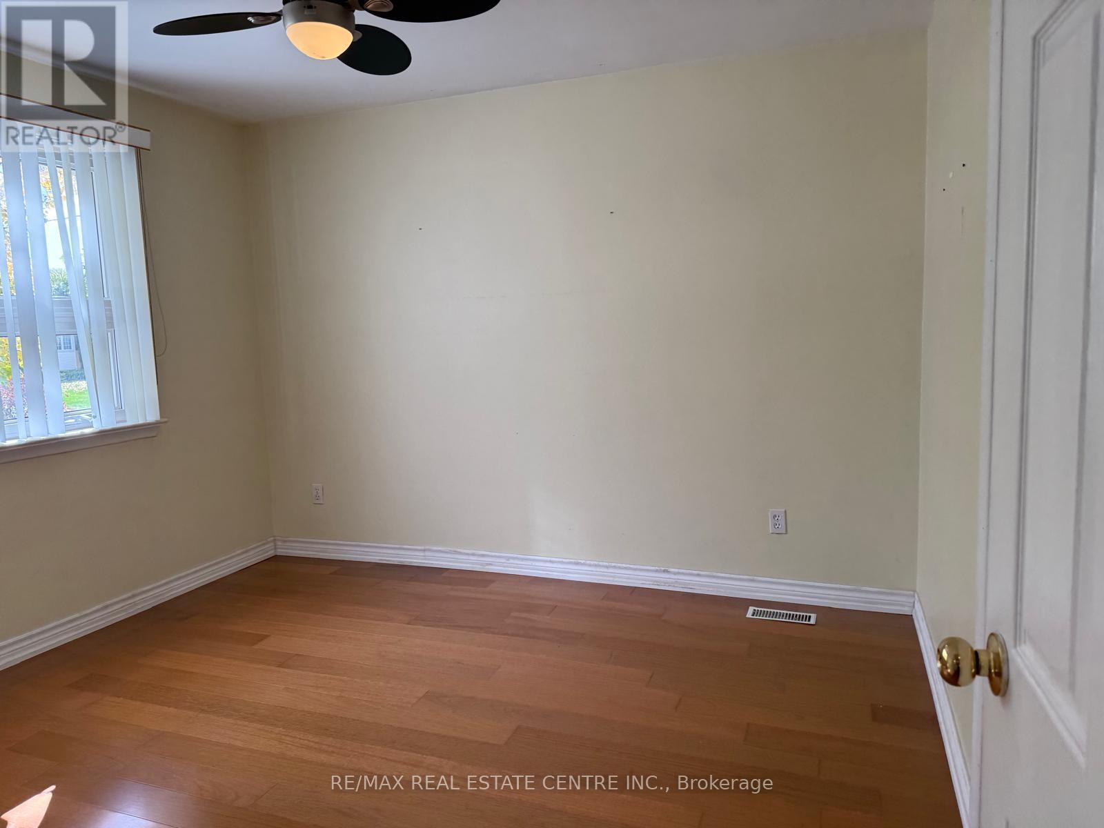 1377 Sheldon Avenue, Oakville, Ontario  L6L 2P9 - Photo 13 - W12481042