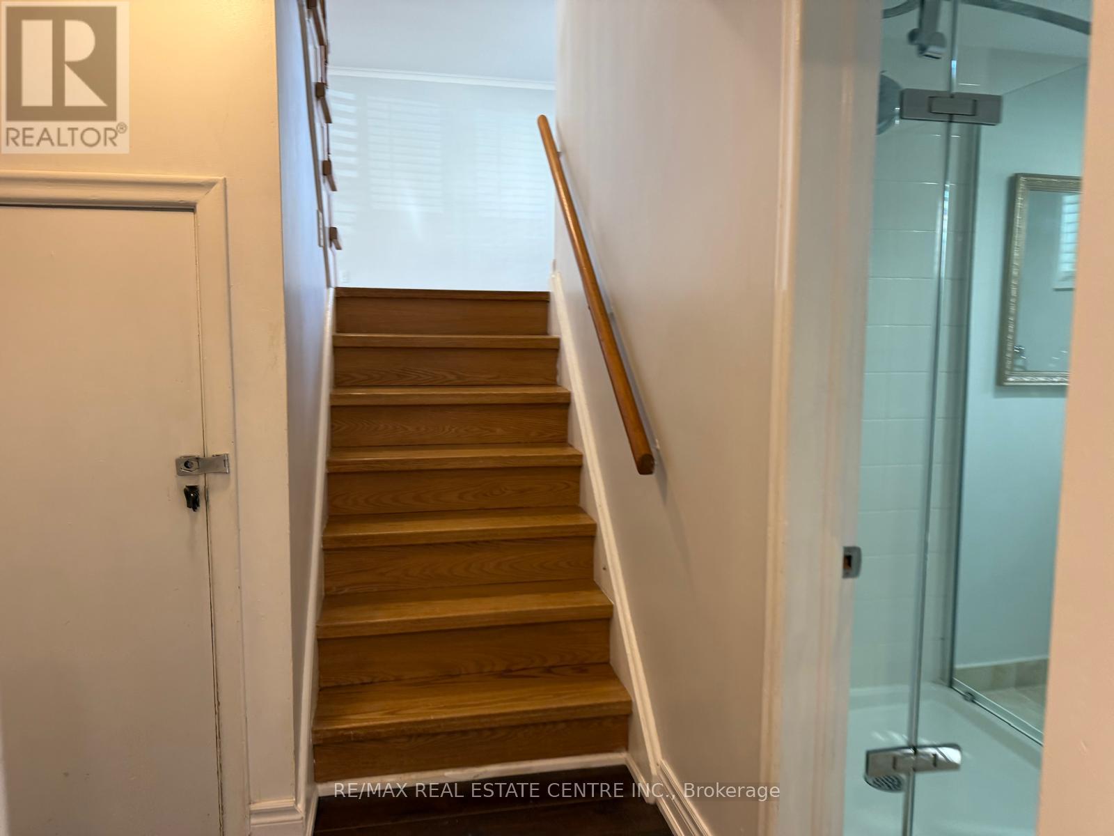 1377 Sheldon Avenue, Oakville, Ontario  L6L 2P9 - Photo 22 - W12481042