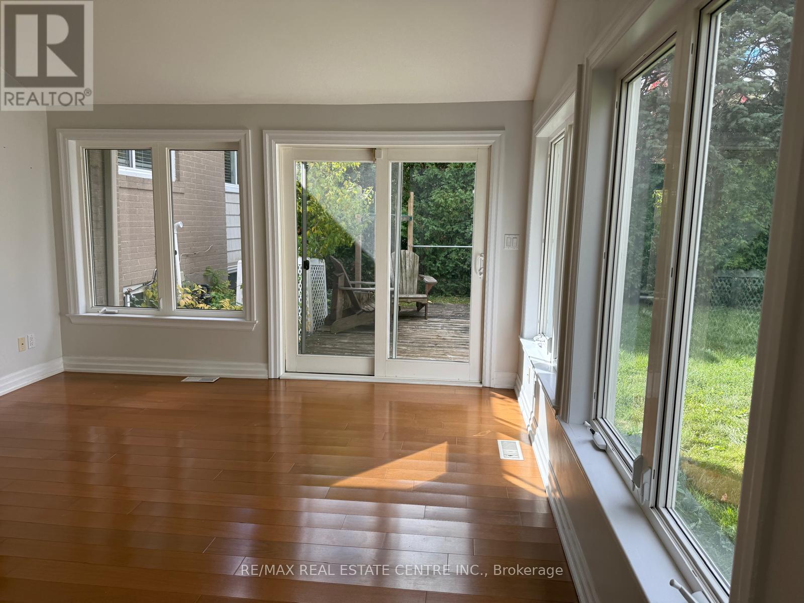 1377 Sheldon Avenue, Oakville, Ontario  L6L 2P9 - Photo 40 - W12481042