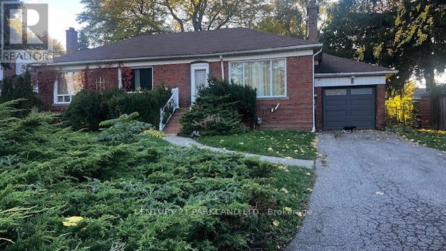 8 KINGSMERE CRESCENT, Toronto, Ontario
