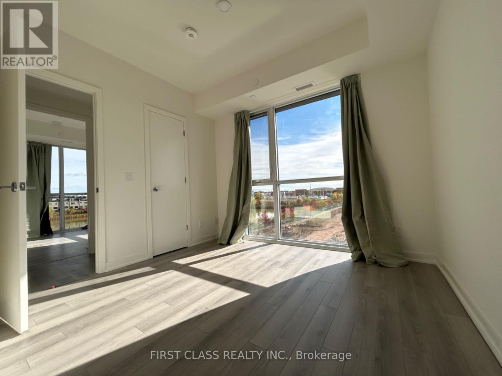 305 - 3071 Trafalgar Road, Oakville, Ontario  L6H 8C6 - Photo 22 - W12464627