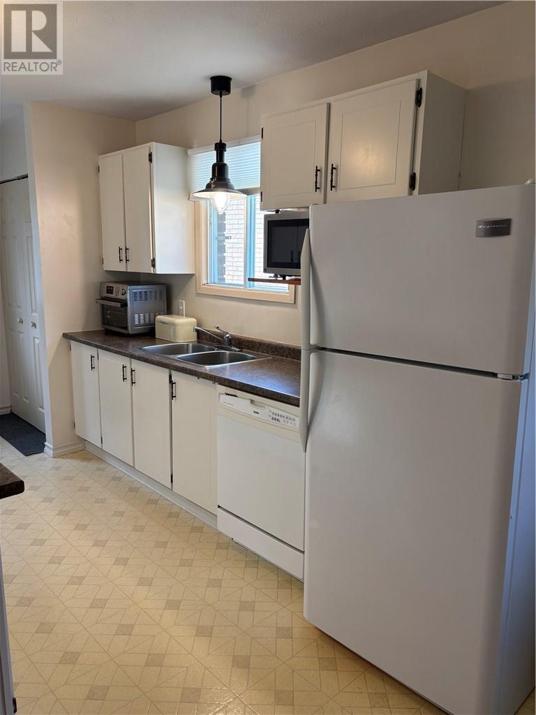 2509 Dorsett Drive, Sudbury, Ontario P3B 4A3 - Photo 3 - 2125140