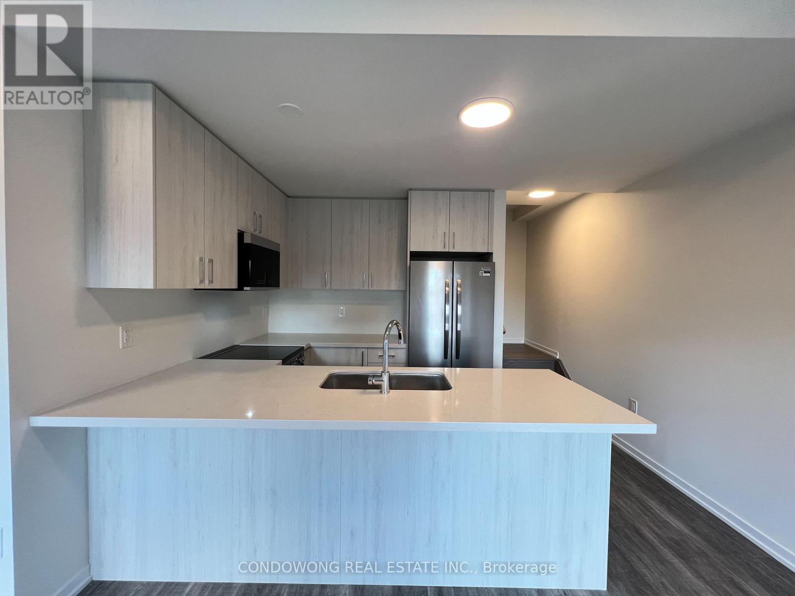 6 Matawin Lane, Richmond Hill, Ontario  L4B 0H8 - Photo 6 - N12482526
