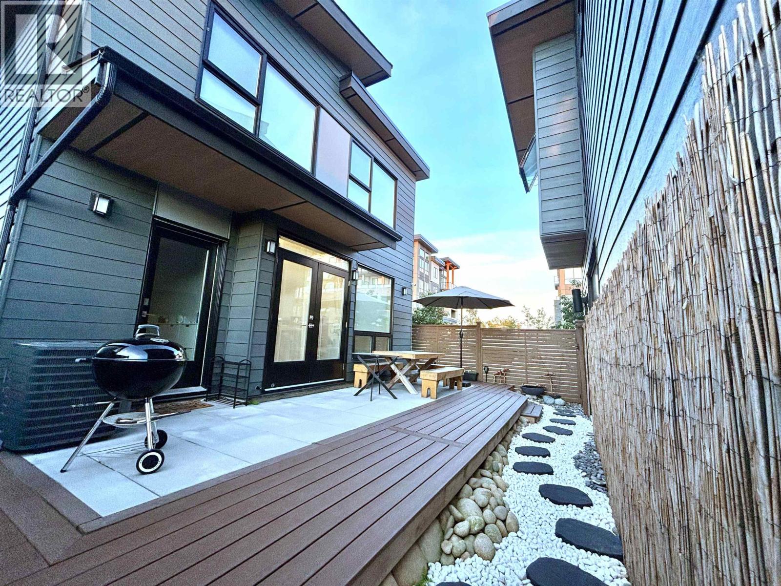 4766 Spruce Way, Tsawwassen, British Columbia  V4M 0A8 - Photo 2 - R3061367