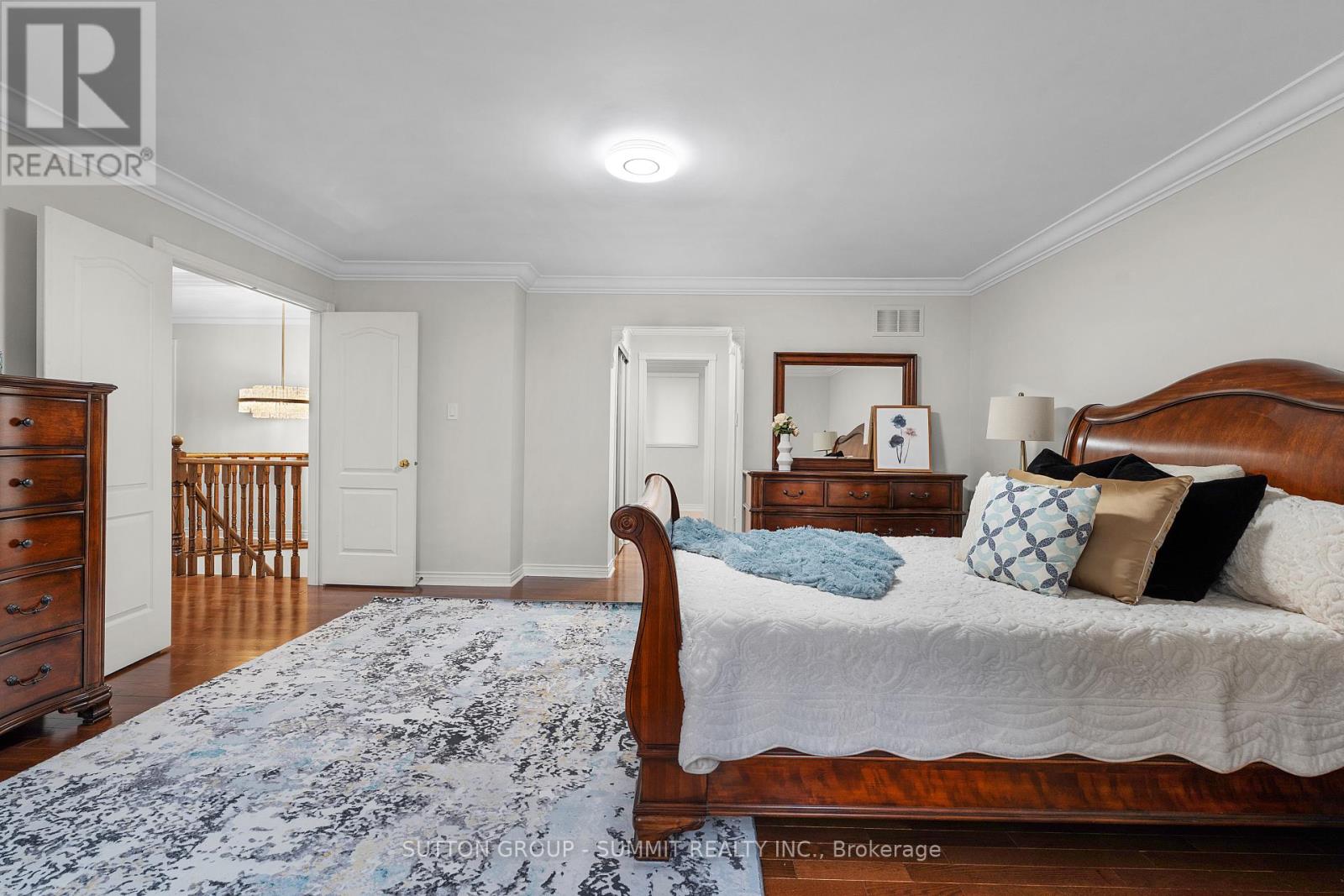 3353 Loyalist Drive, Mississauga, Ontario  L5L 5T9 - Photo 26 - W12482531