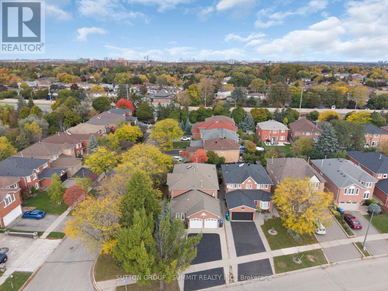 3353 Loyalist Drive, Mississauga, Ontario  L5L 5T9 - Photo 49 - W12482531