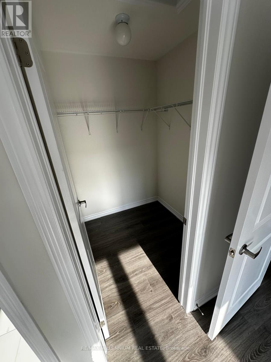 333 Lindsay Street N, Kawartha Lakes, Ontario  K9V 5V5 - Photo 19 - X12482523