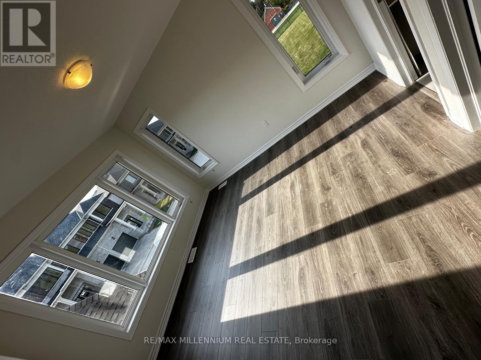 333 Lindsay Street N, Kawartha Lakes, Ontario  K9V 5V5 - Photo 22 - X12482523