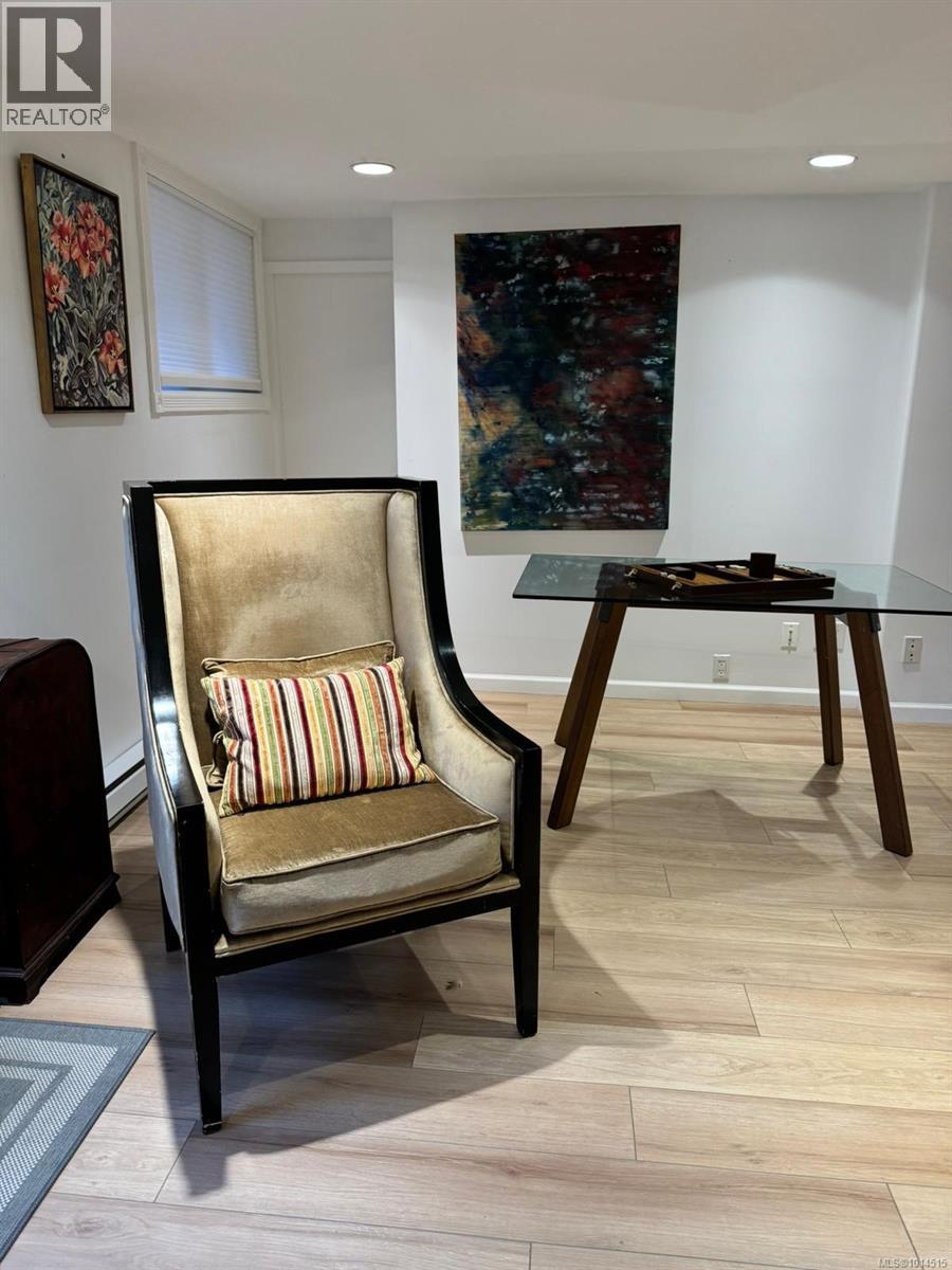 156 Joseph St, Victoria, British Columbia  V8S 3H5 - Photo 26 - 1014515