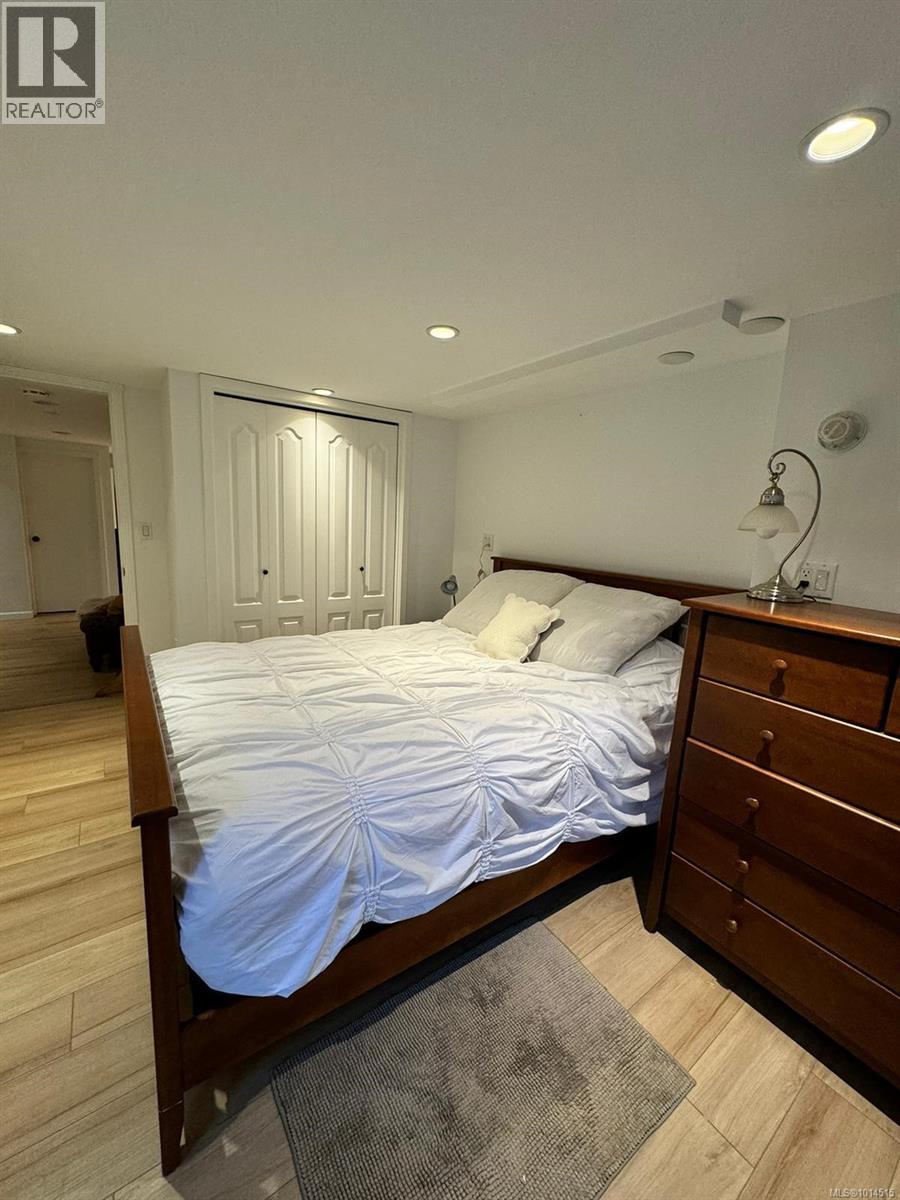 156 Joseph St, Victoria, British Columbia  V8S 3H5 - Photo 21 - 1014515