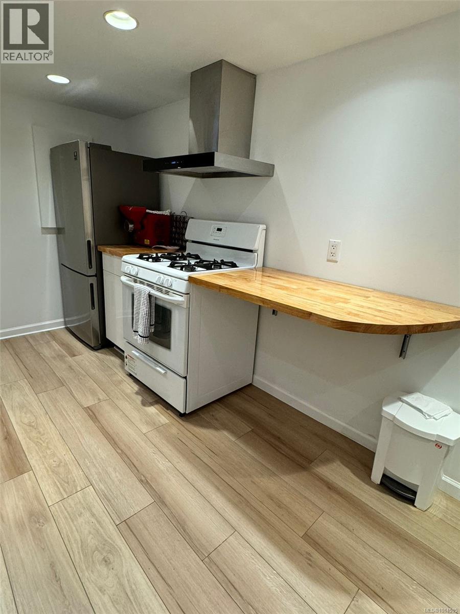 156 Joseph St, Victoria, British Columbia  V8S 3H5 - Photo 29 - 1014515