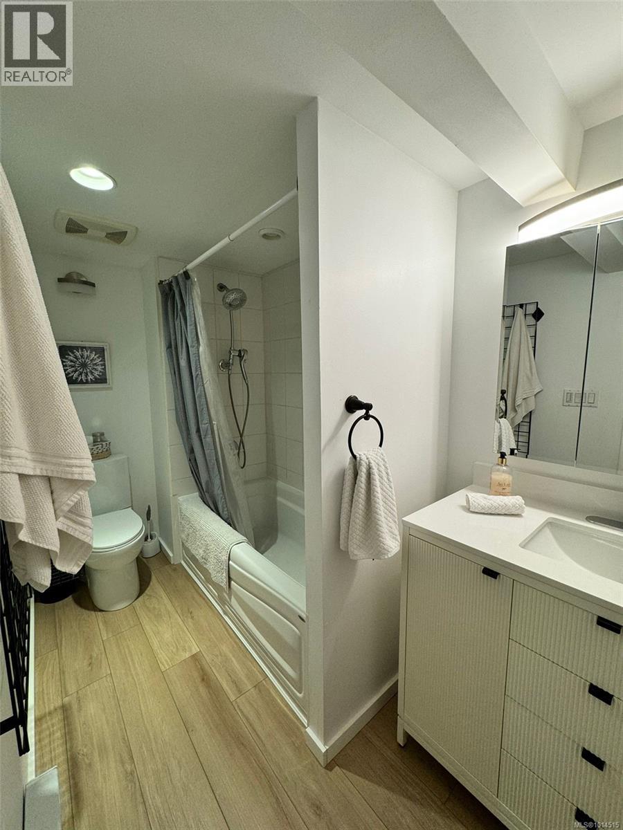 156 Joseph St, Victoria, British Columbia  V8S 3H5 - Photo 39 - 1014515