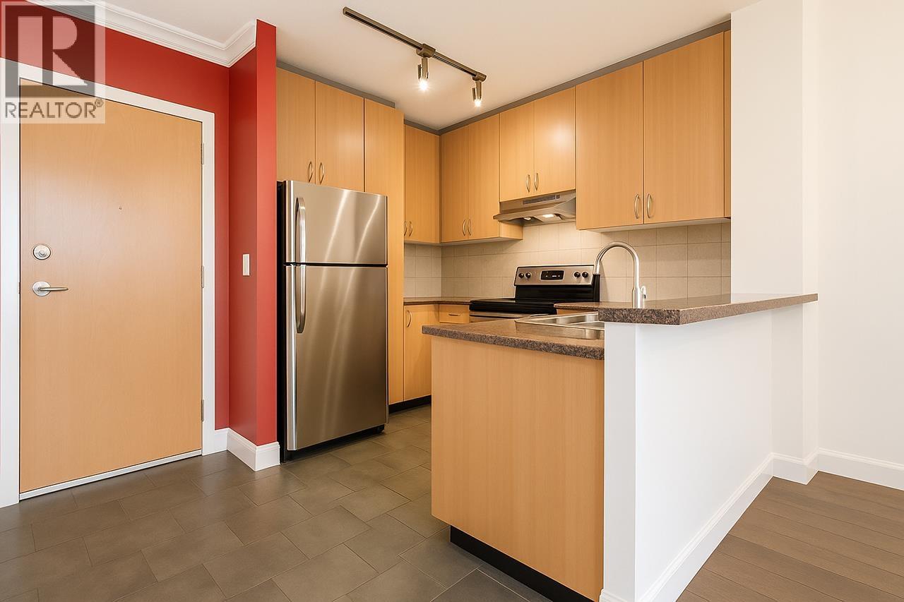 317 580 Raven Woods Drive, North Vancouver, British Columbia  V7G 2T2 - Photo 5 - R3061173