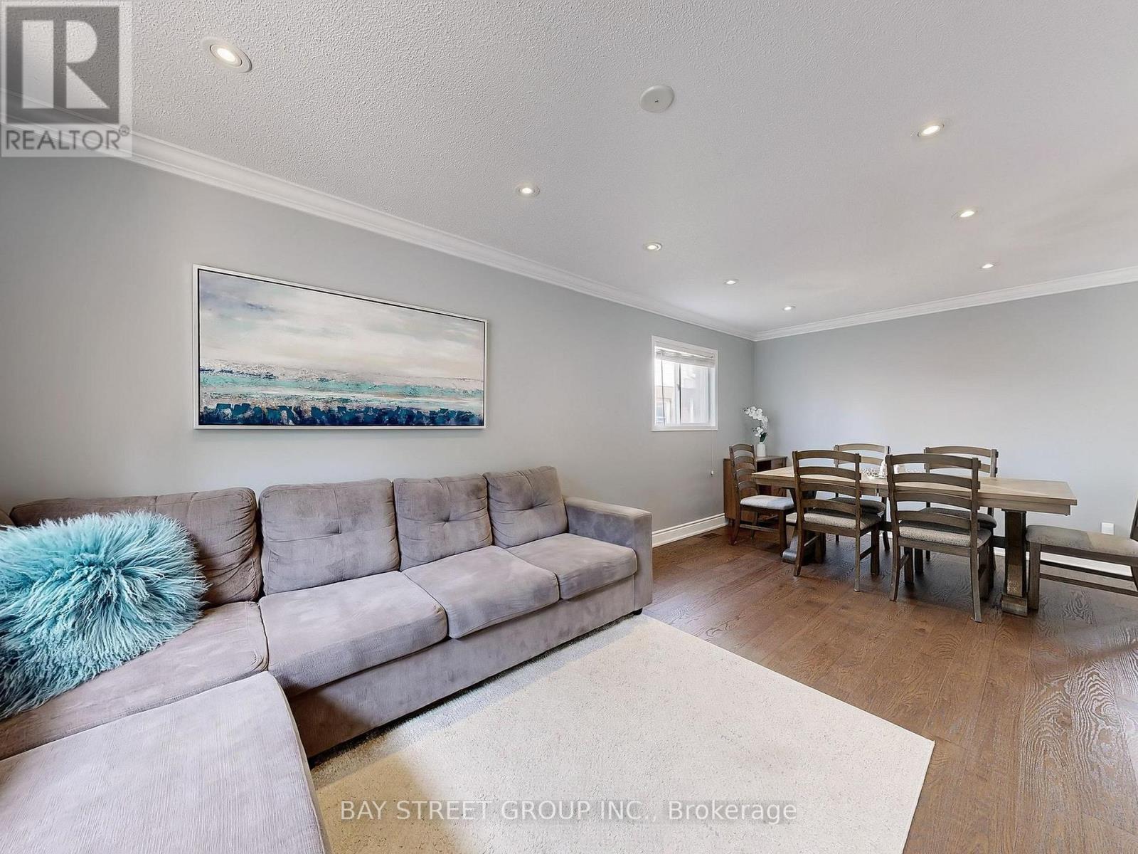16 Bates Court, Barrie, Ontario  L4N 8L8 - Photo 6 - S12482538