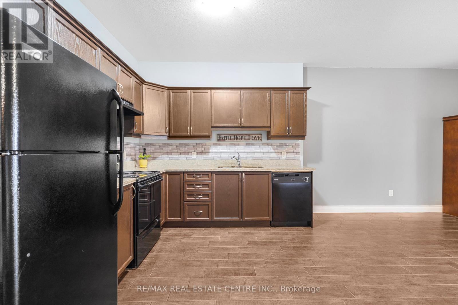 140 King Street West Street, Hamilton, Ontario  L8G 1J2 - Photo 14 - X12406714