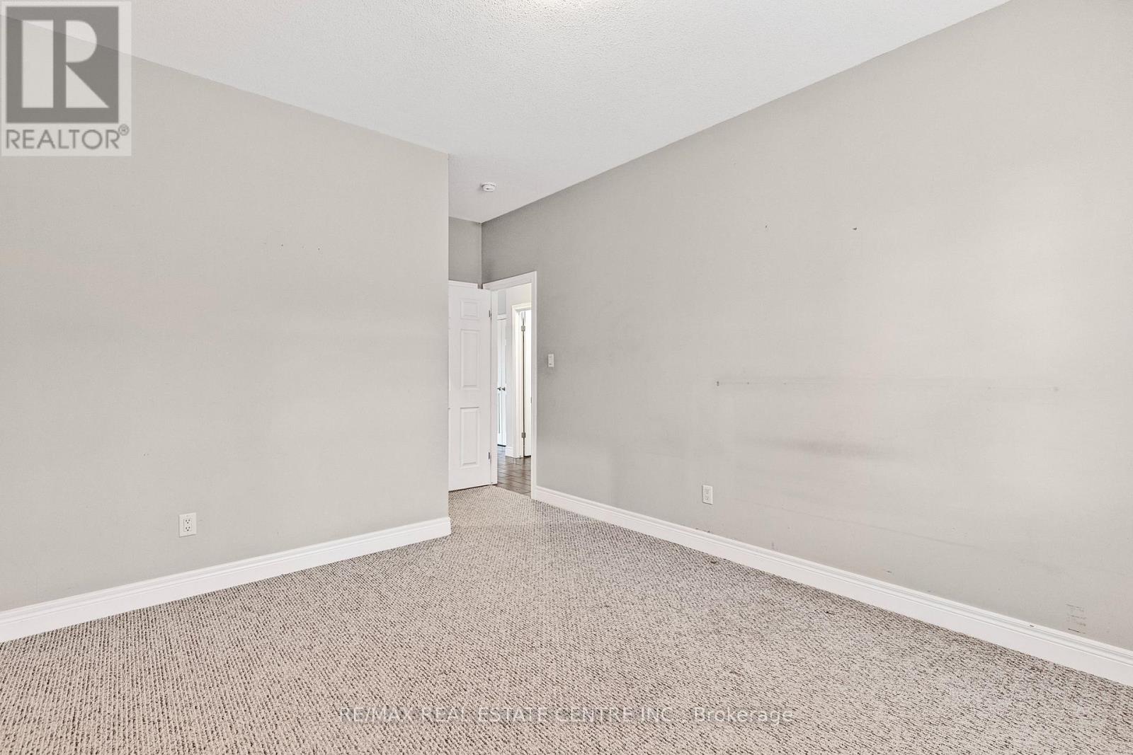 140 King Street West Street, Hamilton, Ontario  L8G 1J2 - Photo 22 - X12406714
