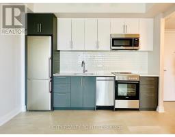 1001 - 2525 BATHURST STREET