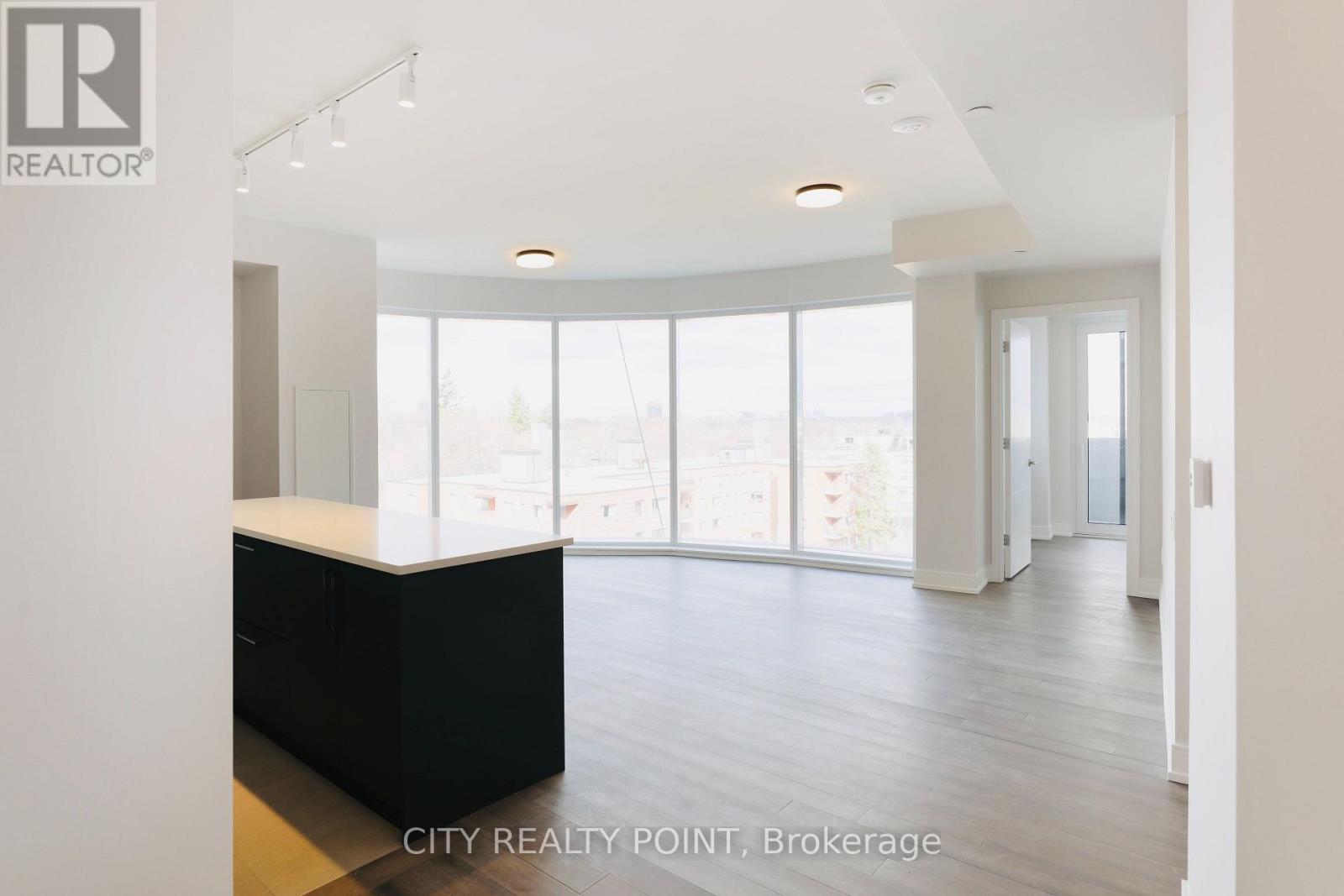 707 - 2525 Bathurst Street, Toronto, Ontario  M6B 2Y9 - Photo 2 - C12482548