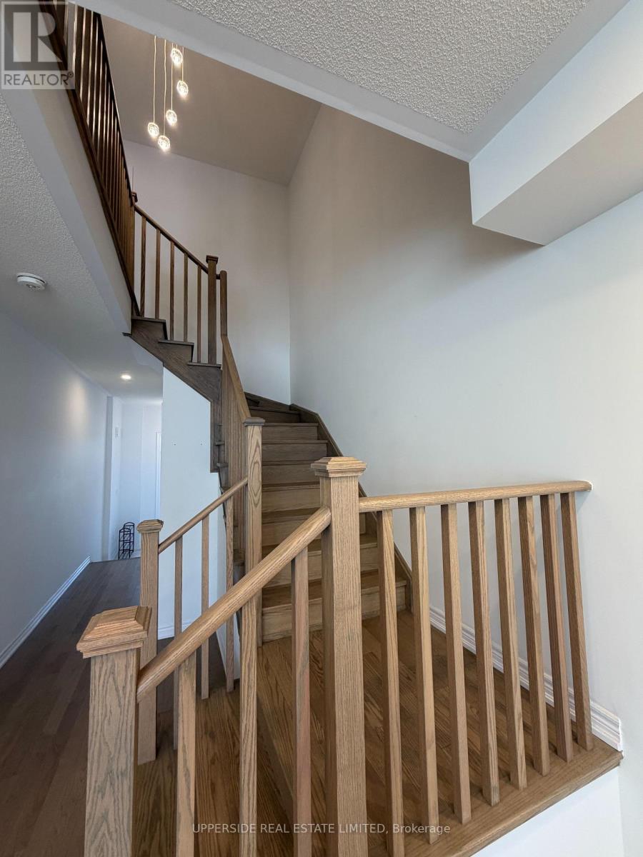 87 Milady Crescent, Barrie, Ontario  L9J 0X2 - Photo 10 - S12482542