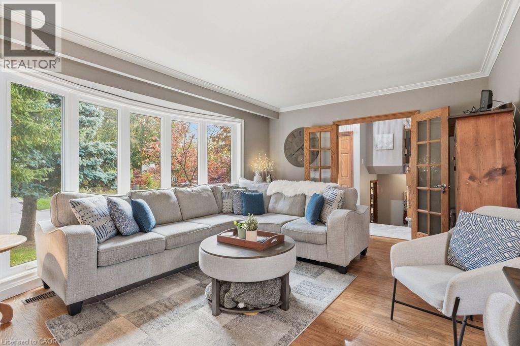 5119 Cherryhill Crescent, Burlington, Ontario  L7L 4B8 - Photo 7 - 40782219