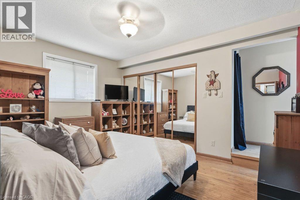 5119 Cherryhill Crescent, Burlington, Ontario  L7L 4B8 - Photo 13 - 40782219